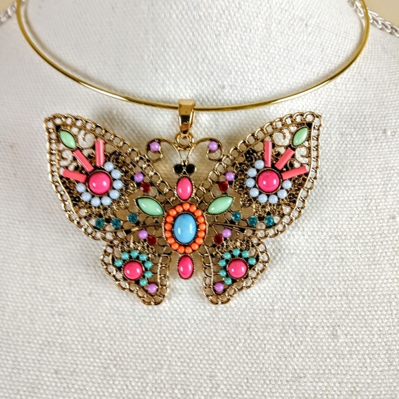 No Brand Jewelry - Butterfly Necklace Sz 15.5"